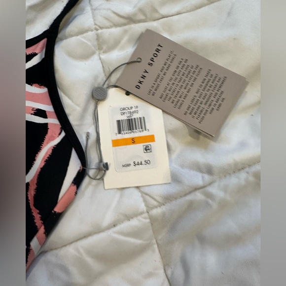 NWT- DKNY Sports Bra!🩷Never Worn!! ✨Size Small - Picture 2 of 6